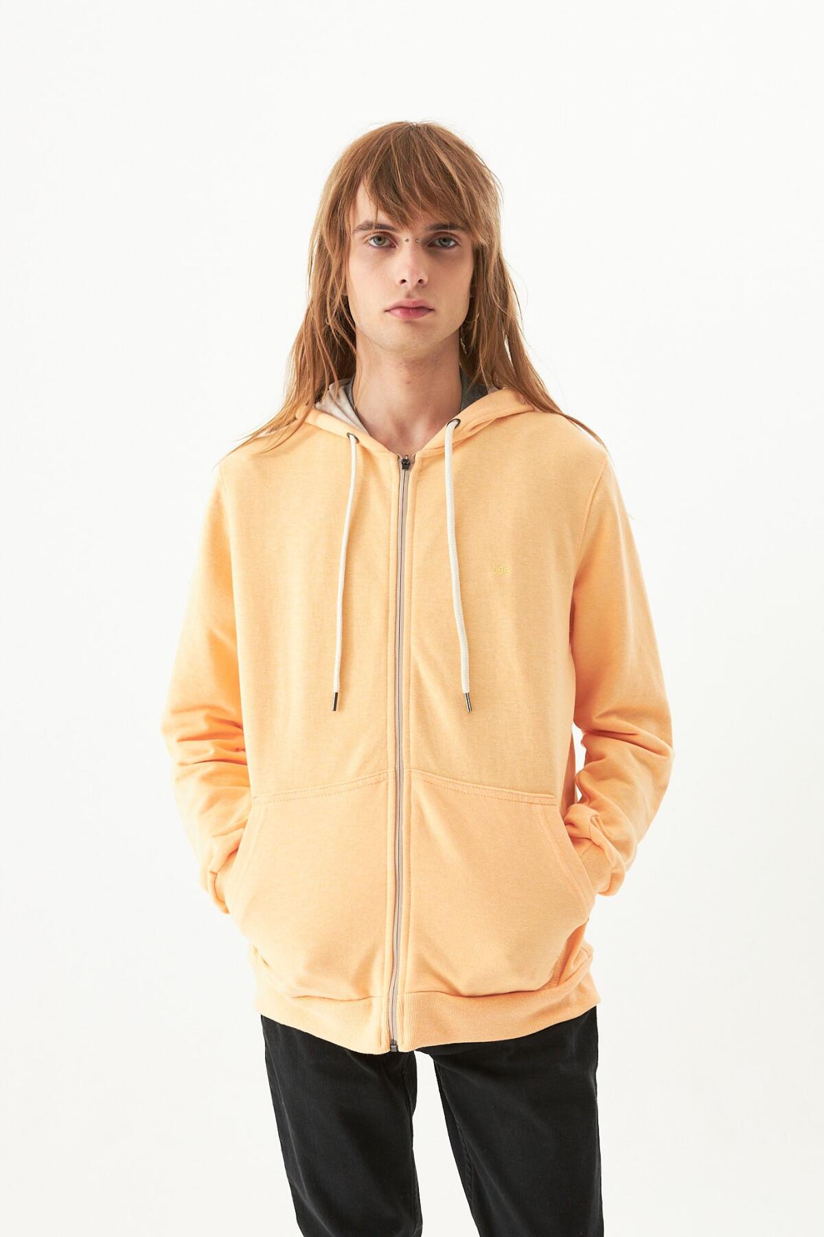 Campera Lisa con capucha Rus